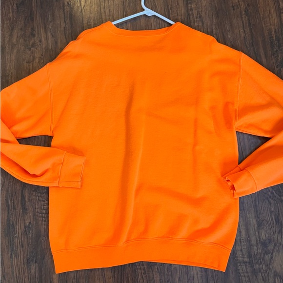 Cleveland Football Sweatshirt Women's Large Emily Roggenburk Orange Pullover - Picture 6 of 6